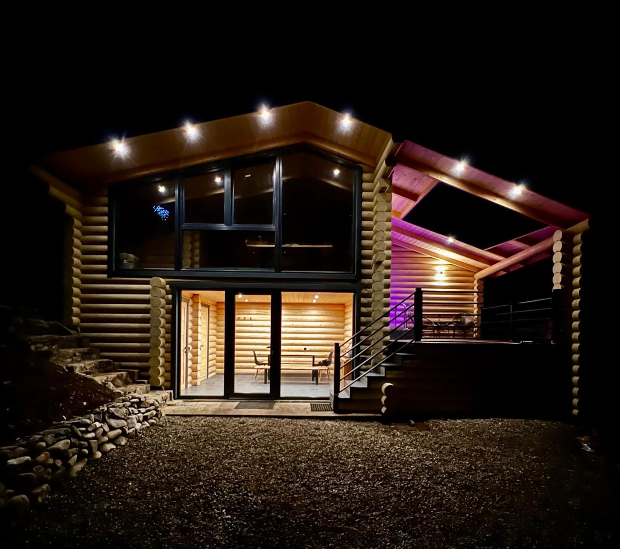 Arnica Hotel Yasinya Luaran gambar
