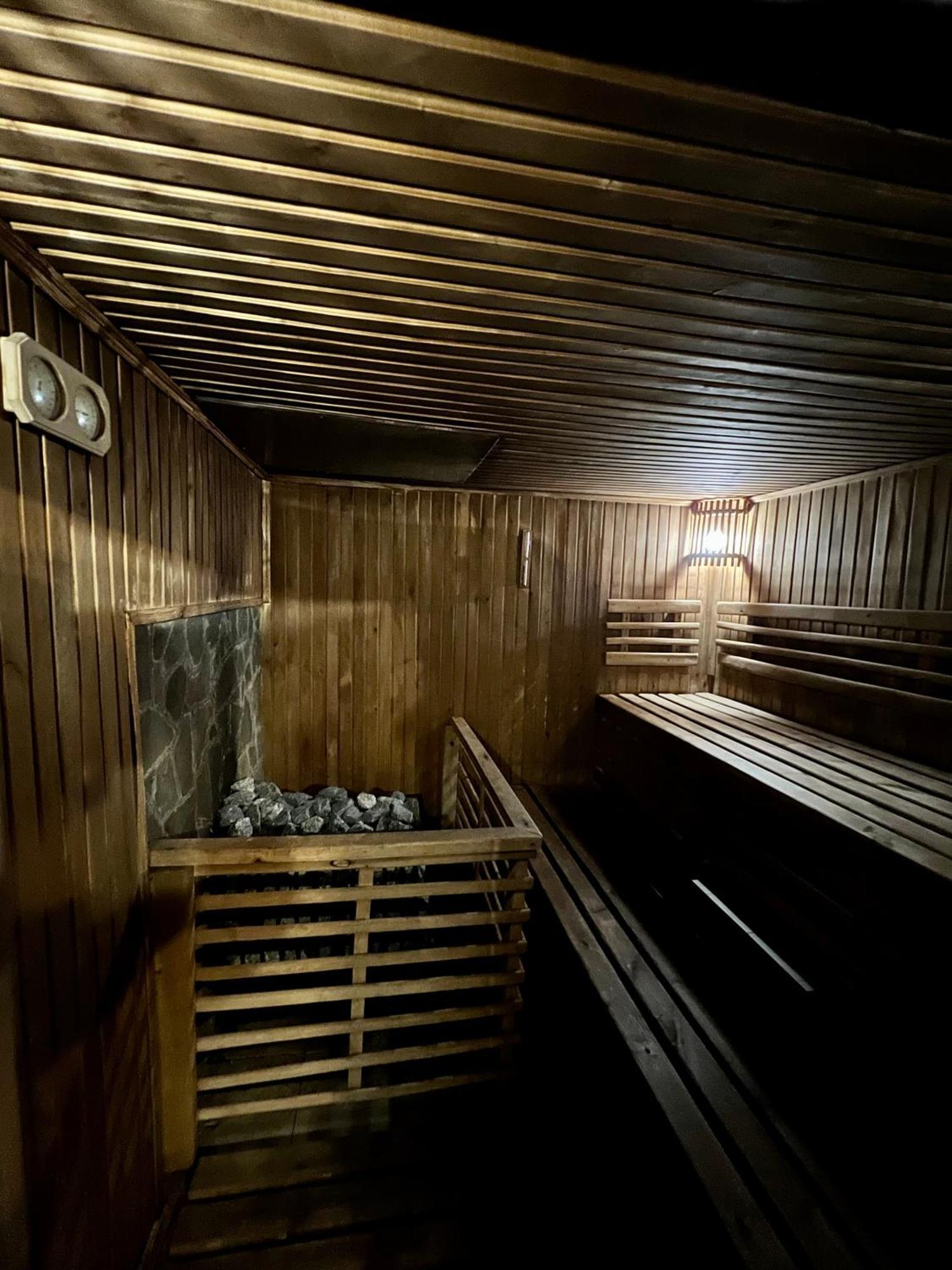 Arnica Hotel Yasinya Luaran gambar