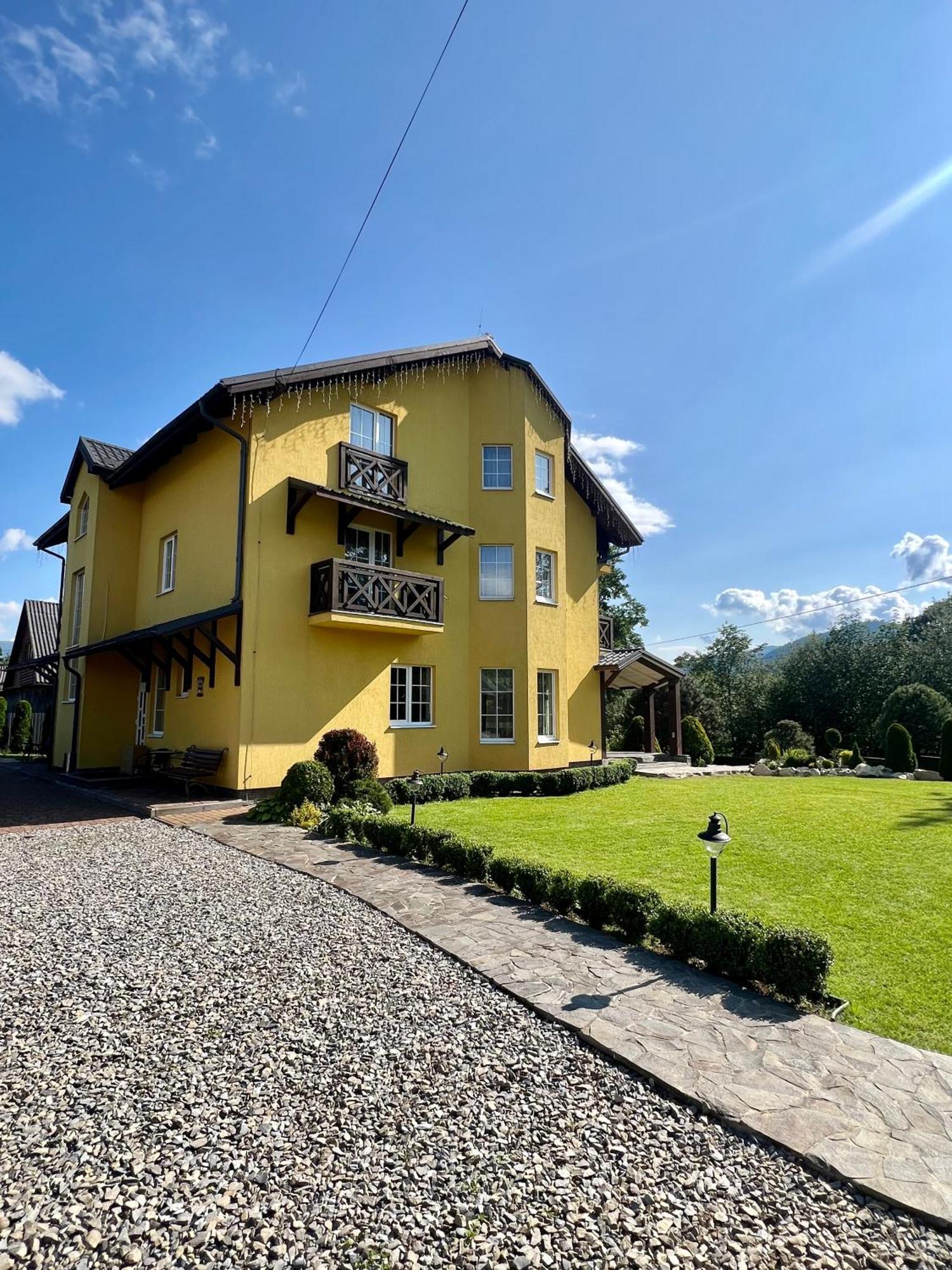 Arnica Hotel Yasinya Luaran gambar