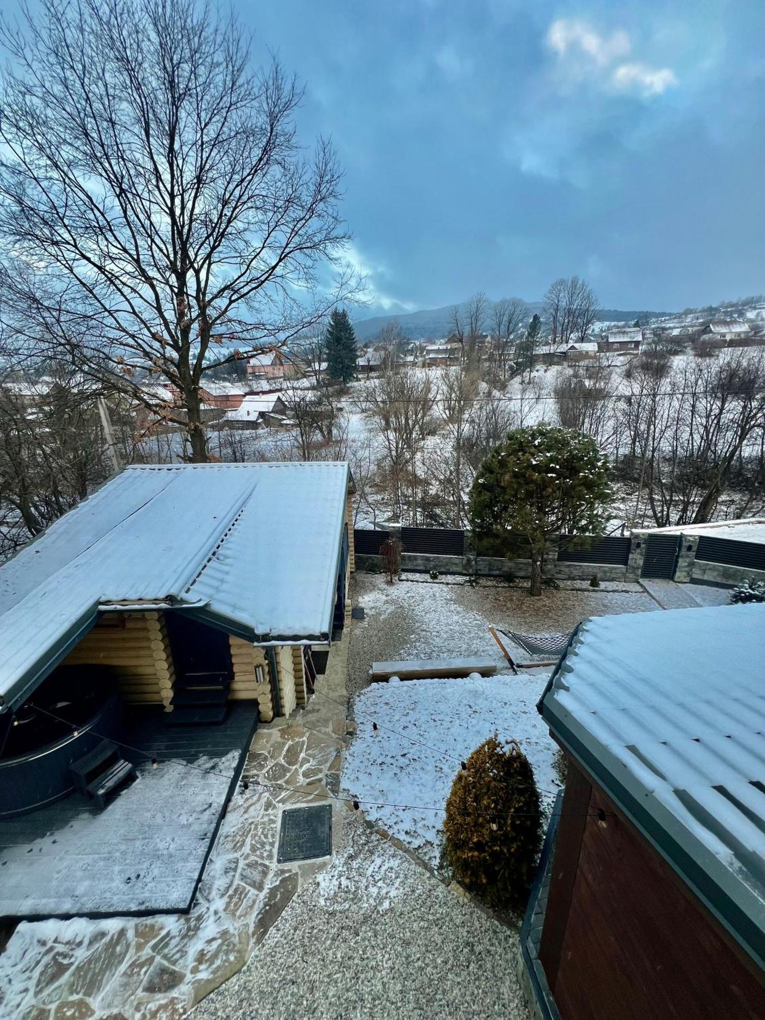 Arnica Hotel Yasinya Luaran gambar