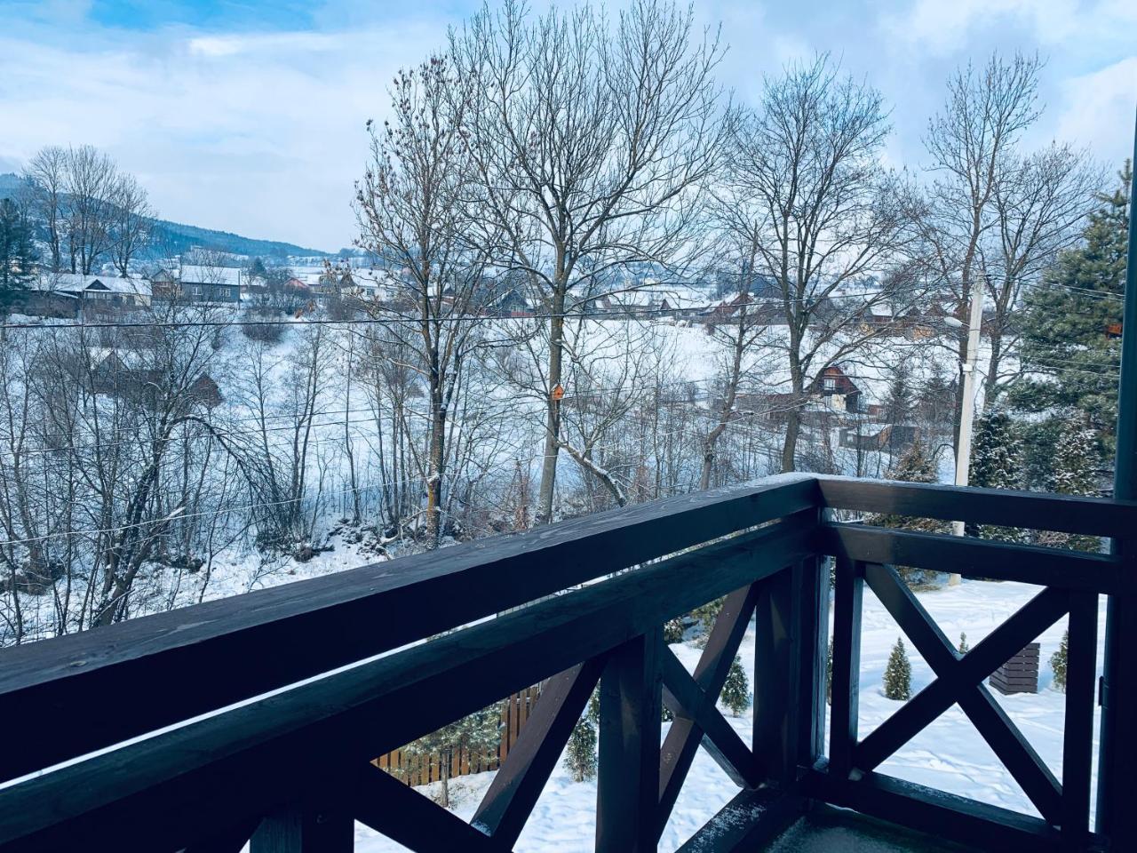 Arnica Hotel Yasinya Luaran gambar