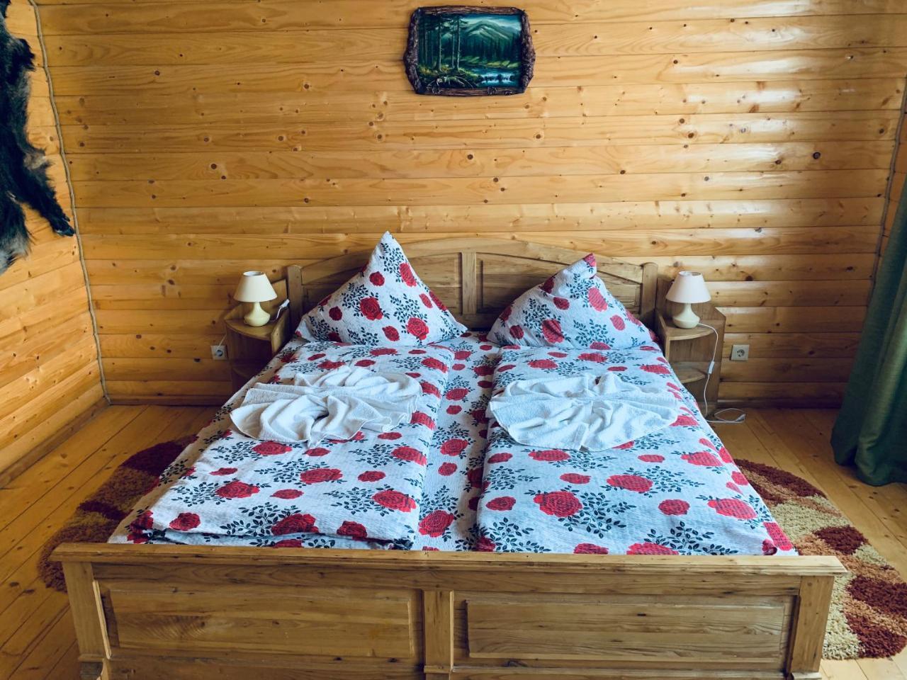 Arnica Hotel Yasinya Luaran gambar