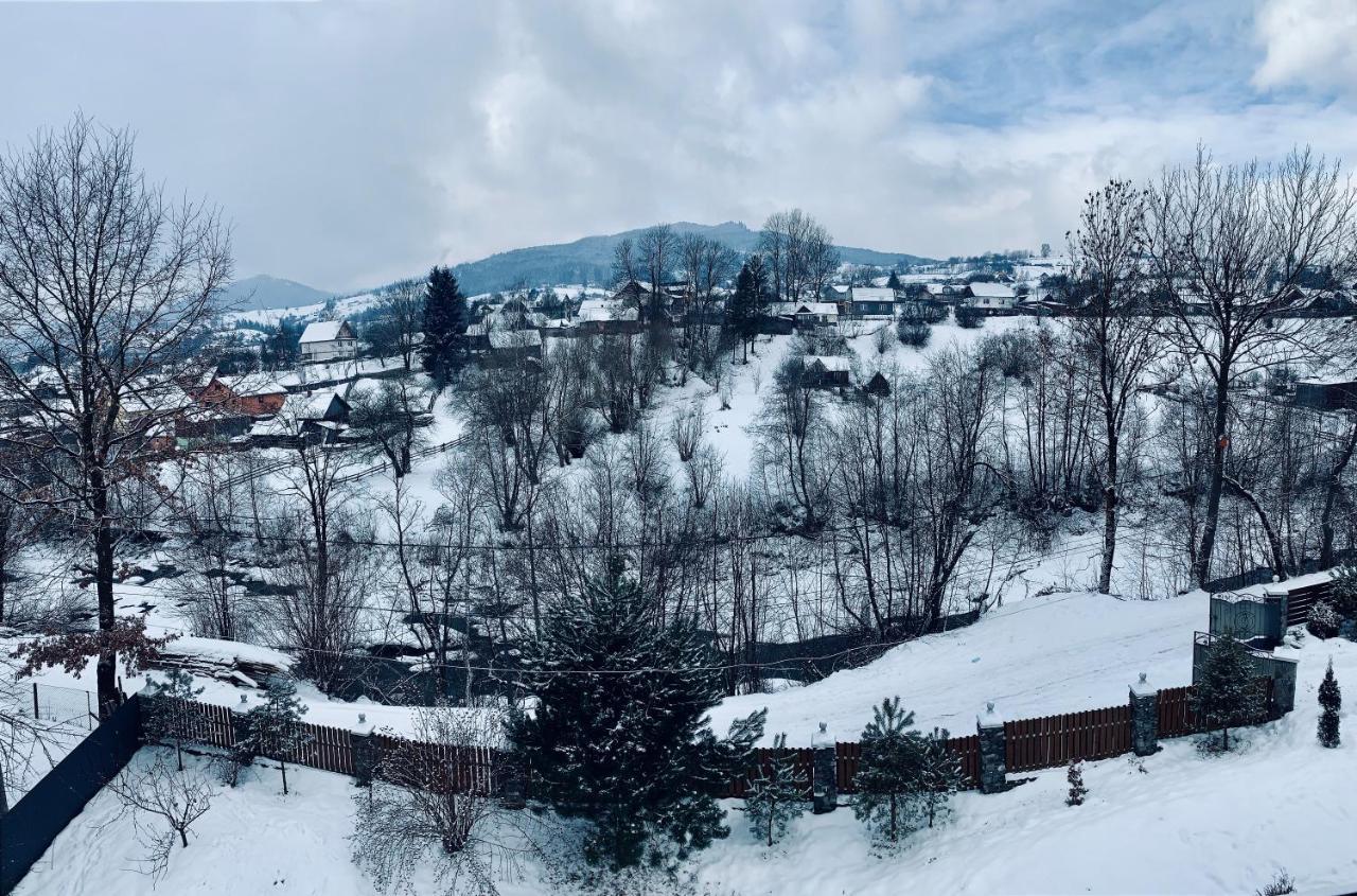 Arnica Hotel Yasinya Luaran gambar