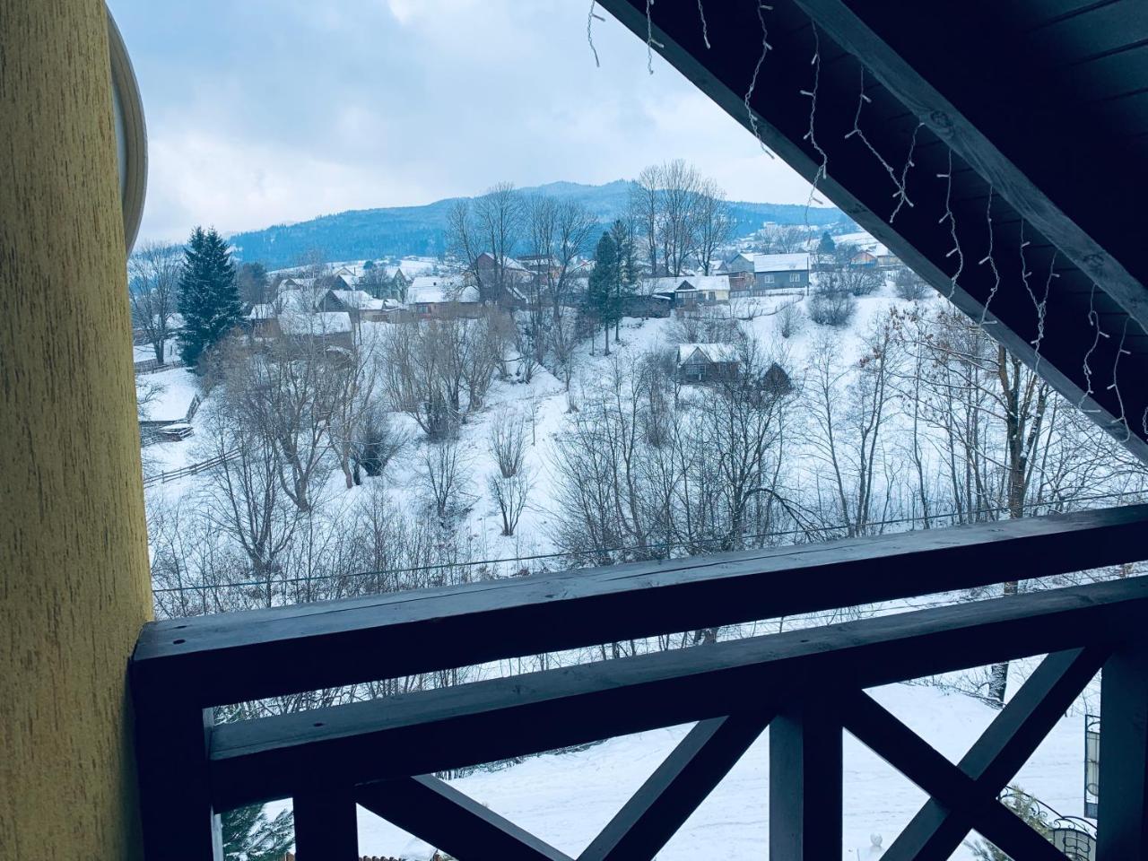 Arnica Hotel Yasinya Luaran gambar